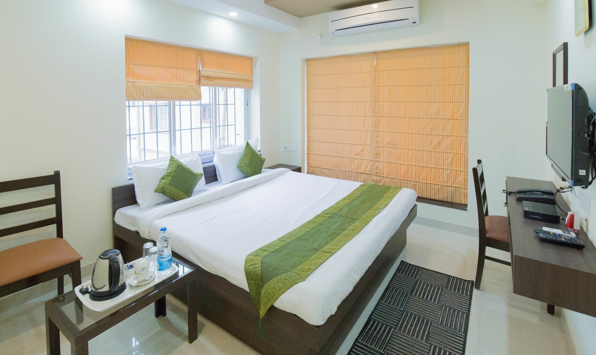 Treebo Trend Newtown Classic Kolkata Exterior photo